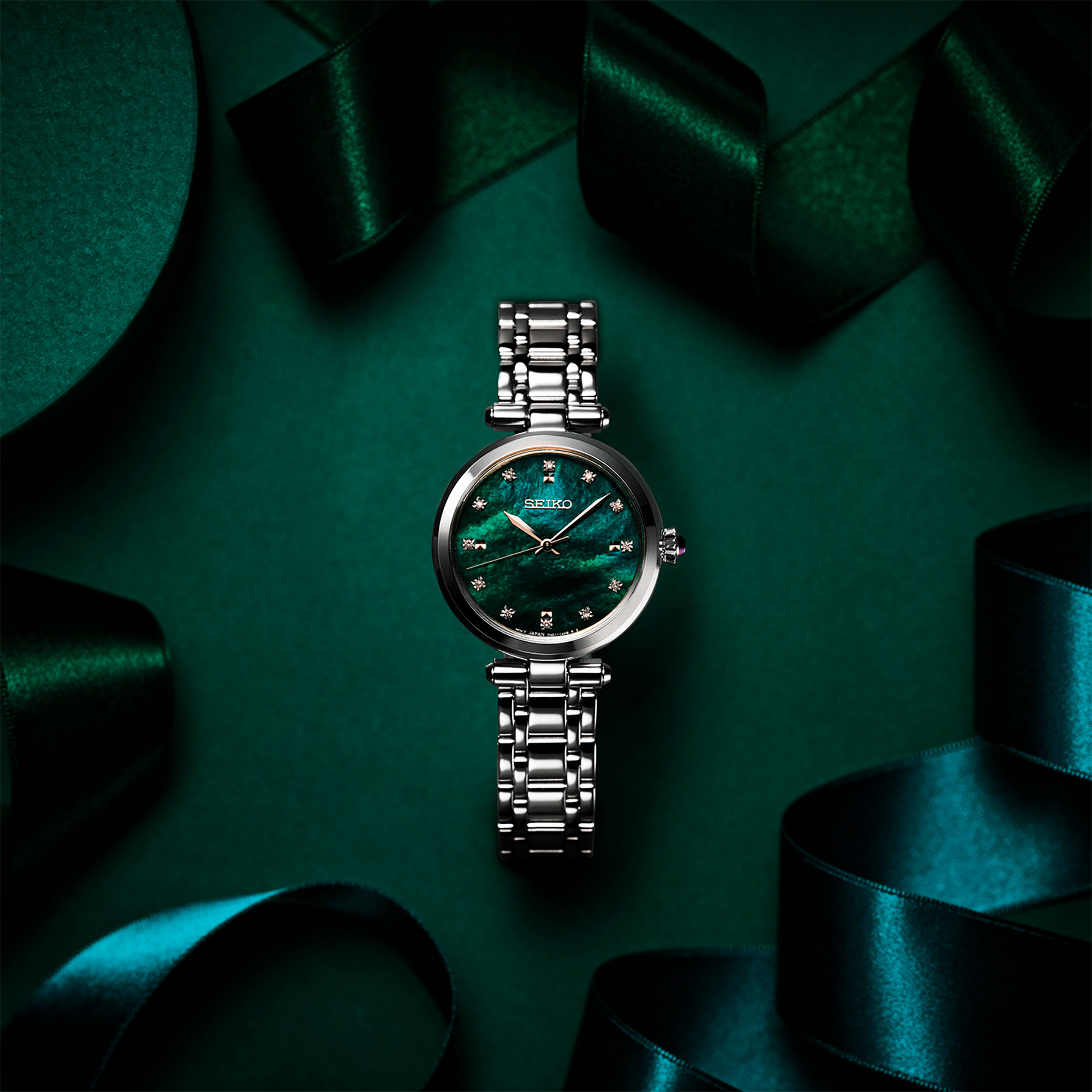 seiko-diamonds-collection-watch-srz535