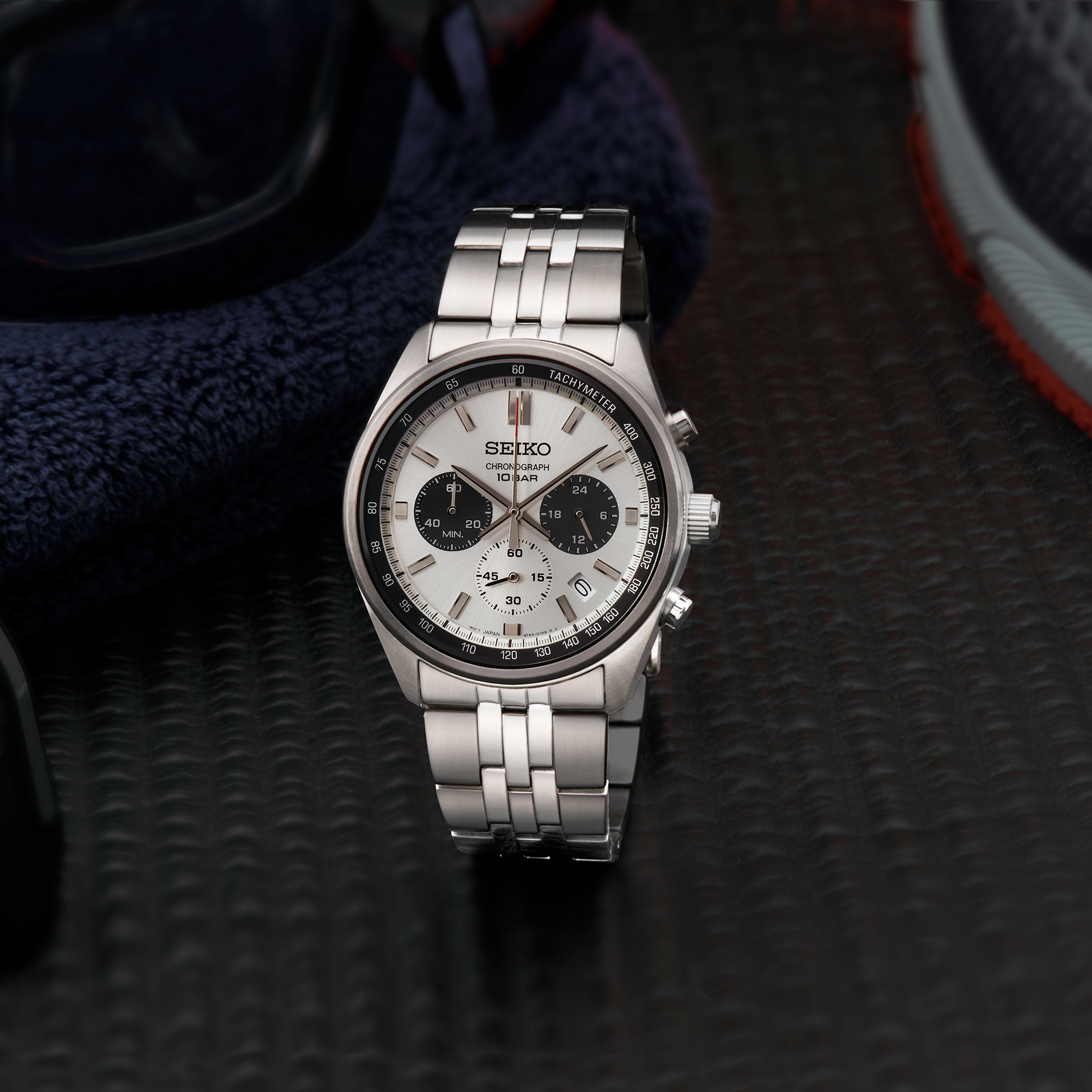 seiko-essentials-collection-watch-ssb425
