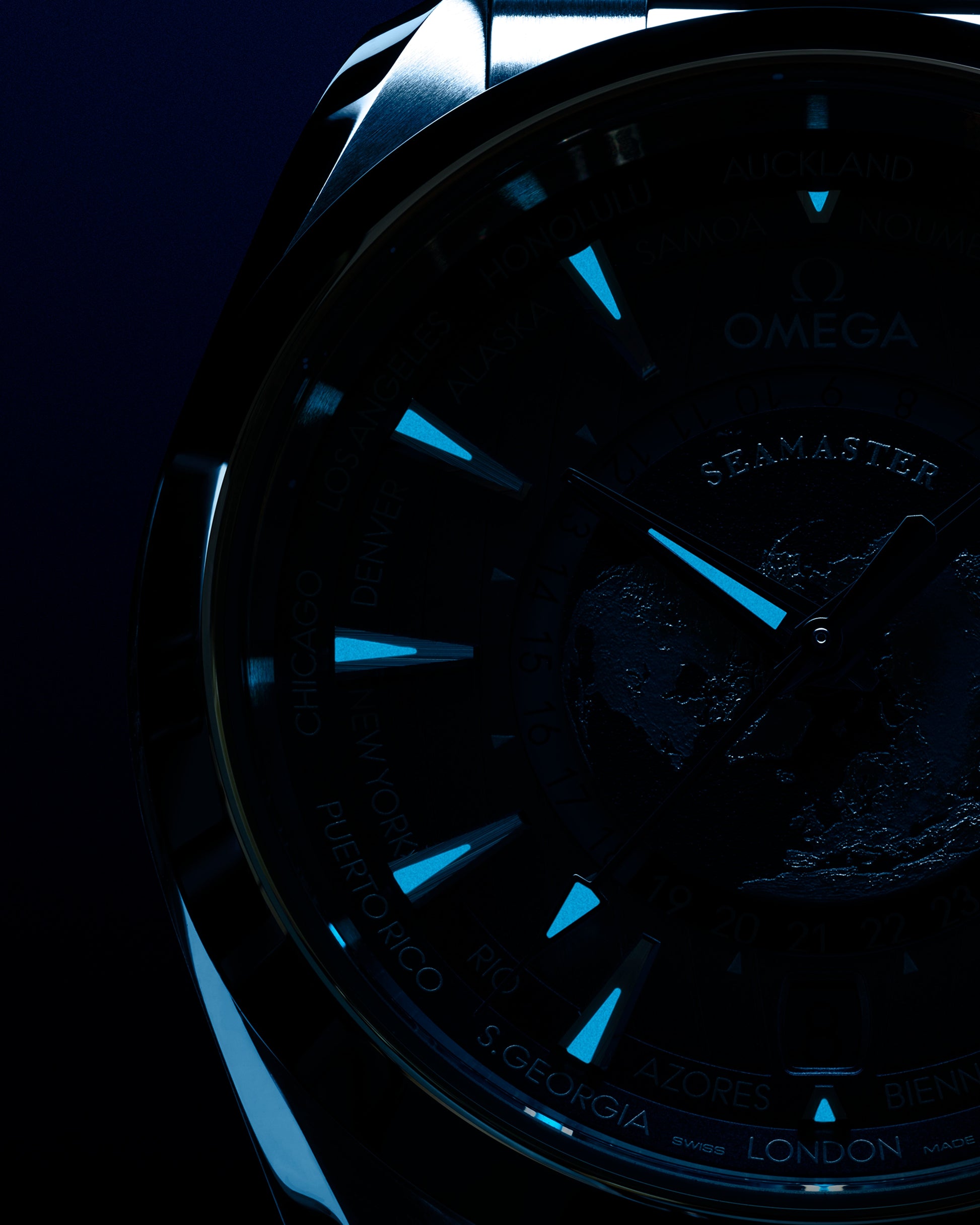 Omega Seamaster Aqua Terra 150M Self Winding Watch 22010432203002