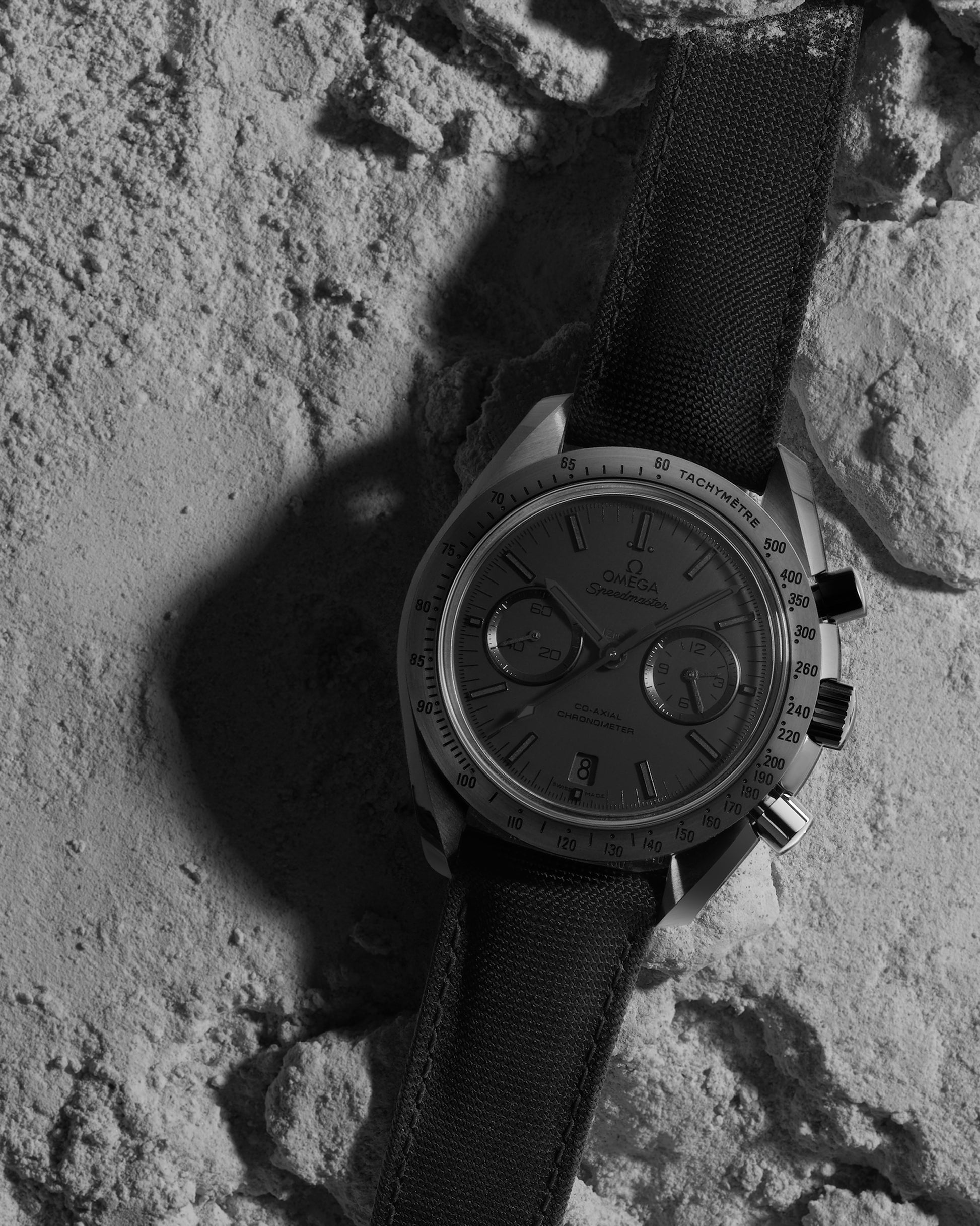 Omega Speedmaster Dark Side of the Moon Self Winding Watch 31192445101005